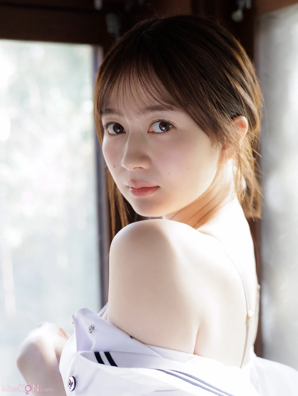 [JP] Yuna Ego (江籠裕奈): デジタル写真集 ドキッ！ ENTAME36℃デジタル写真集 (51 photos)