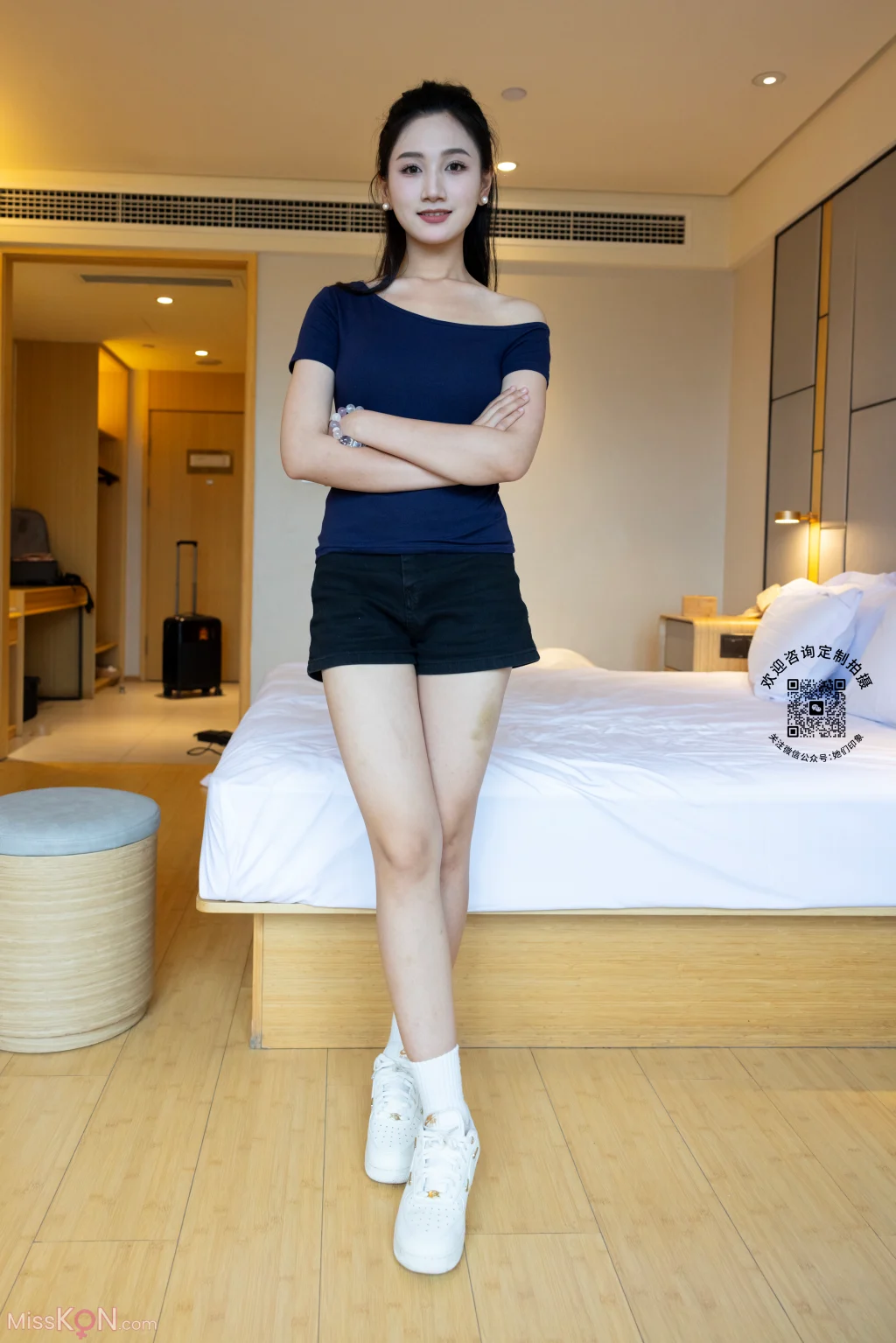 [她们印象] No.028: 小爱 (131 photos + 1 video)