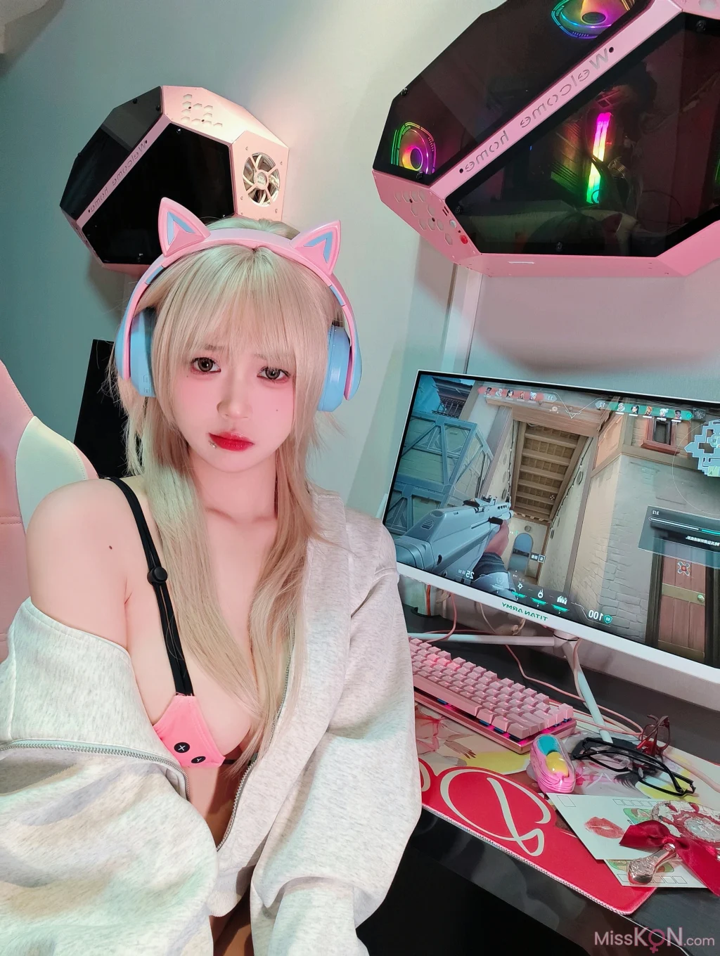 Coser@麻薯好吃: 电竞女友 (85 photos)