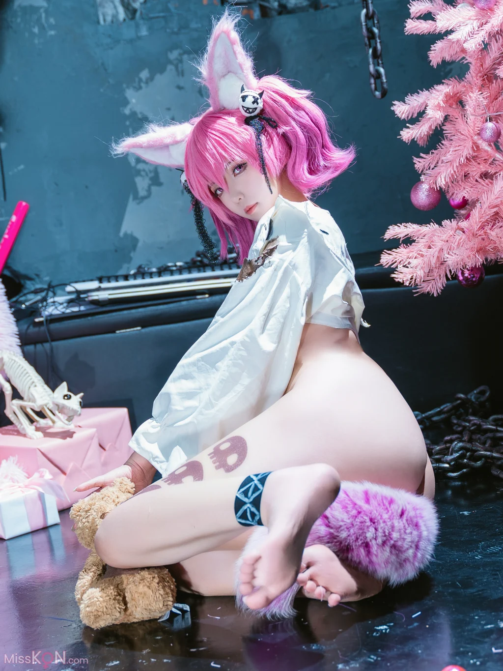 Coser@小和甜酒: 明日方舟-巫恋 (44 photos + 1 video) – Page 2