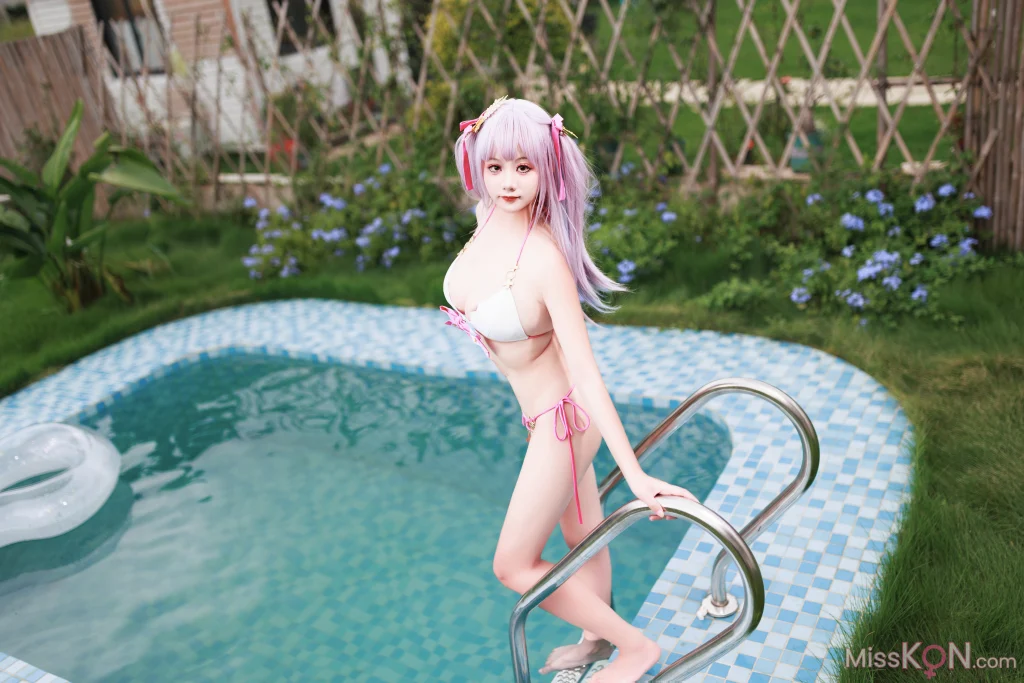 Coser@阿雪雪: 普利茅斯泳装 (99 photos + 2 videos)