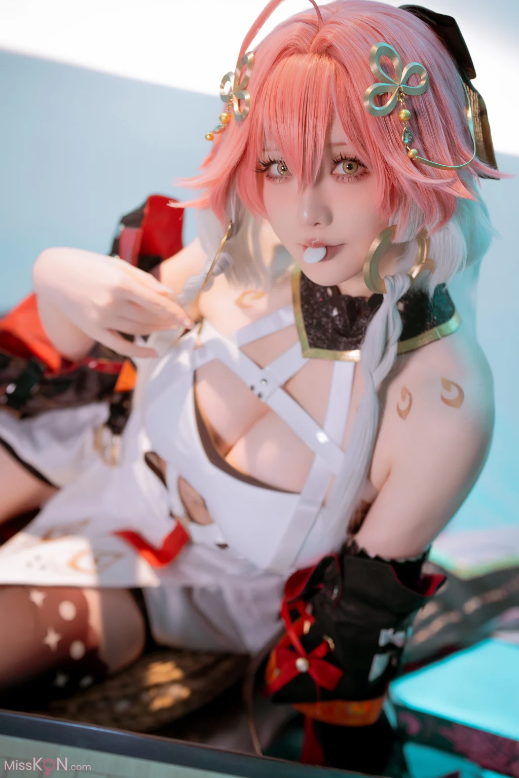 Coser@星之迟迟Hoshilily: 鸣潮 长离 (24 photos)