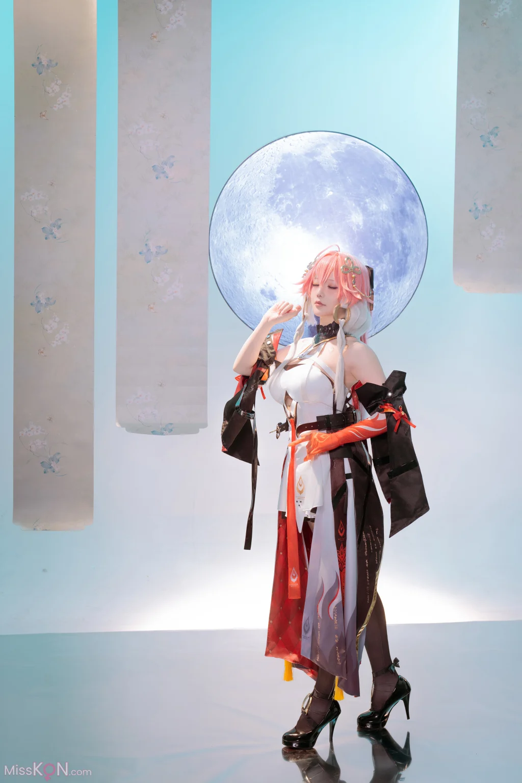 Coser@星之迟迟Hoshilily: 鸣潮 长离 (24 photos)