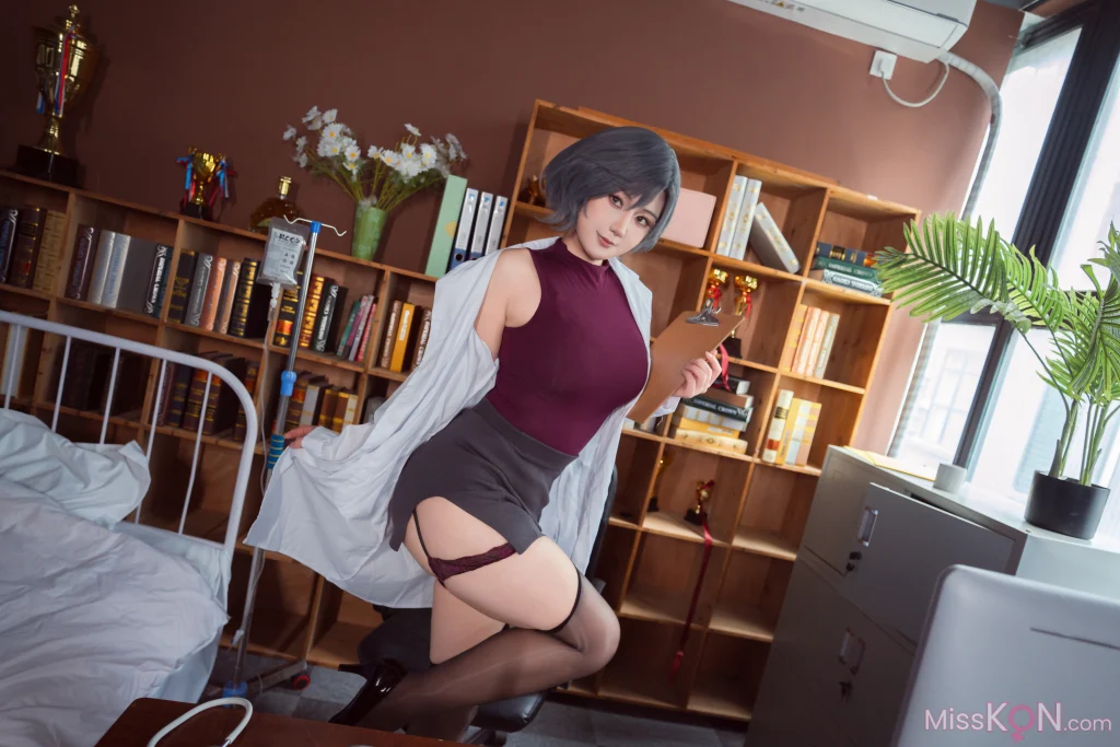 Coser@星澜是澜澜叫澜妹呀: 保健室的失格医生 (68 photos + 2 videos)