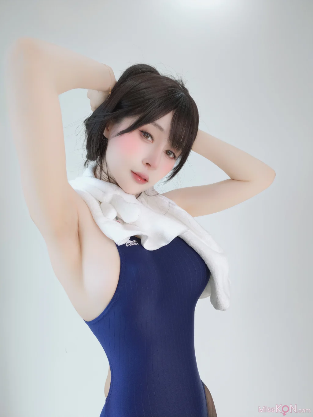 Coser@白银81: 自撮り Vol.099 (145 photos + 19 videos)