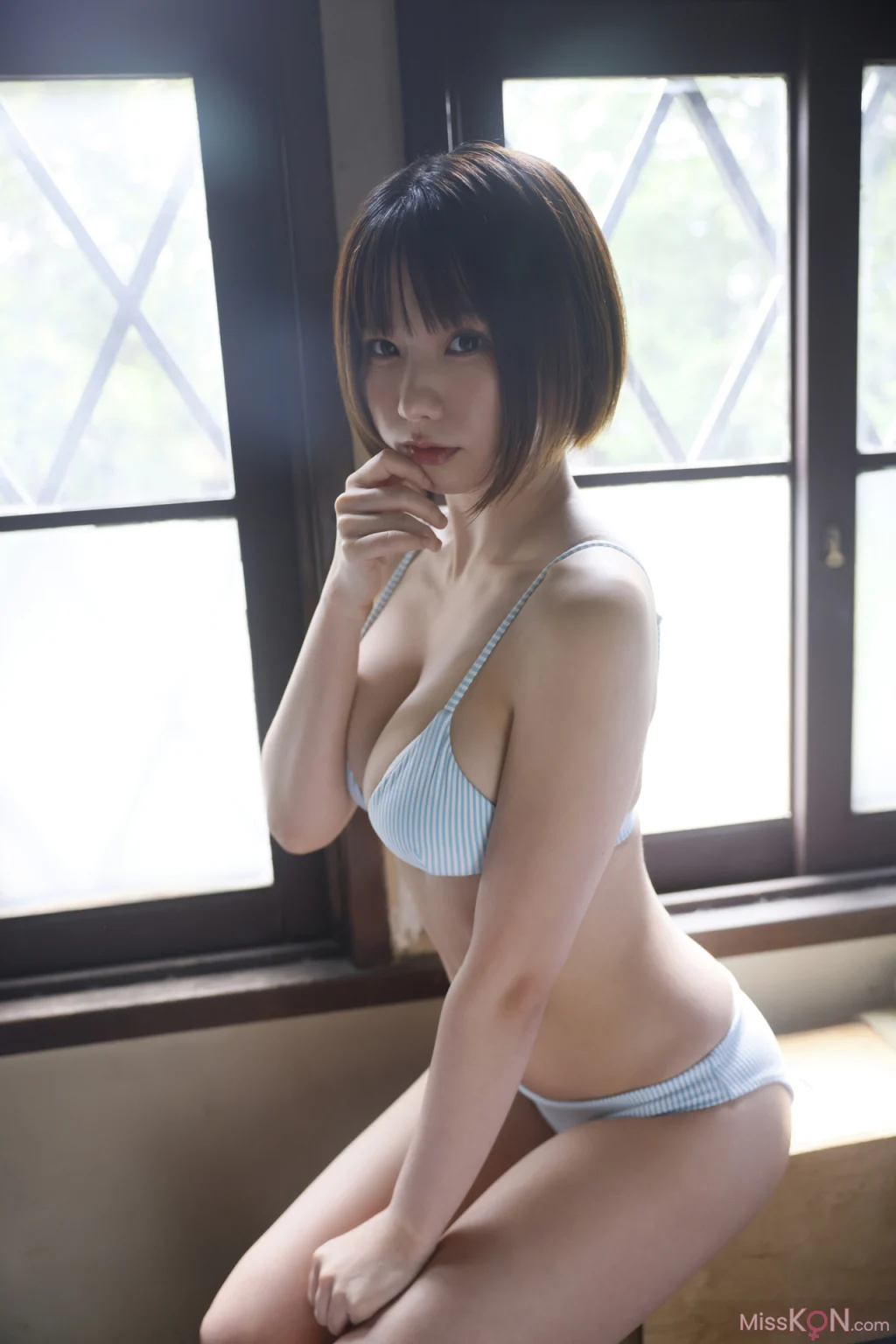 [JP] Enako (えなこ): ヤングガンガンデジタル限定写真集「くぎ付け」 (50 photos) – Page 2