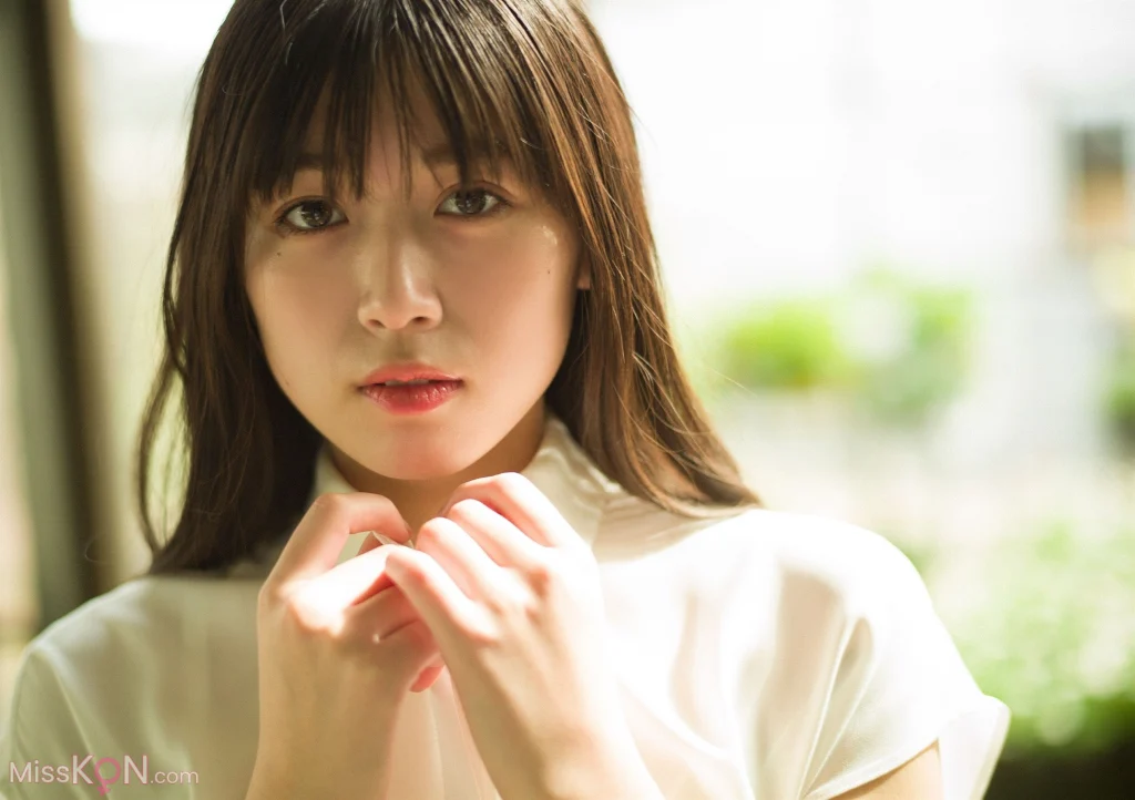 [JP] Kitamuki Miyu (北向珠夕): 【デジタル限定 YJ PHOTO BOOK】写真集「ゆざめしないうちに。」 (54 photos)