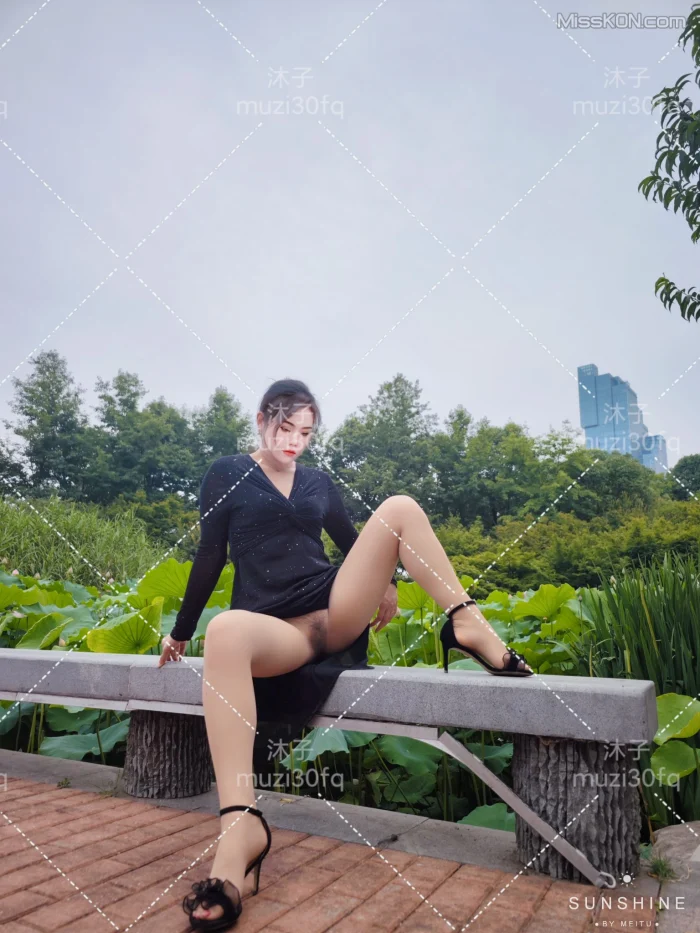 [OtherXXX] 沐子: 人前露出极品人妻 (309 photos + 98 videos) – Page 2