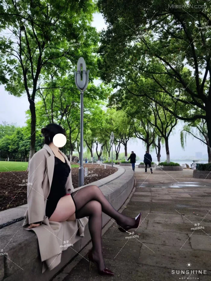 [OtherXXX] 沐子: 人前露出极品人妻 (309 photos + 98 videos) – Page 3