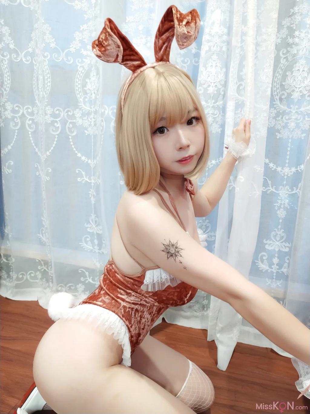 Coser@无颜小天使wy: 四月兔女郎 (28 photos)