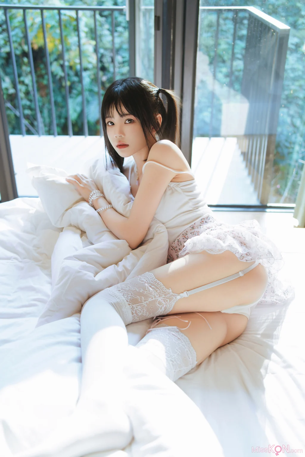 Coser@桜桃喵: 春日碎花 (57 photos + 1 video)
