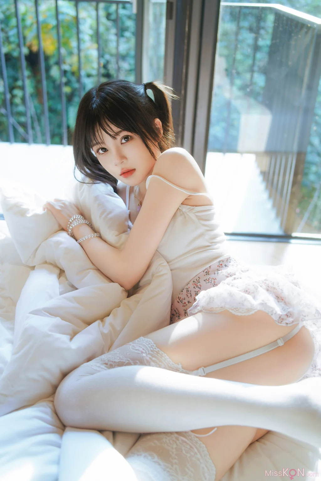 Coser@桜桃喵: 春日碎花 (57 photos + 1 video)