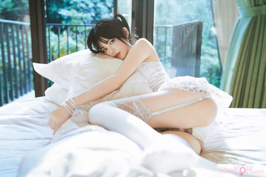 Coser@桜桃喵: 春日碎花 (57 photos + 1 video)