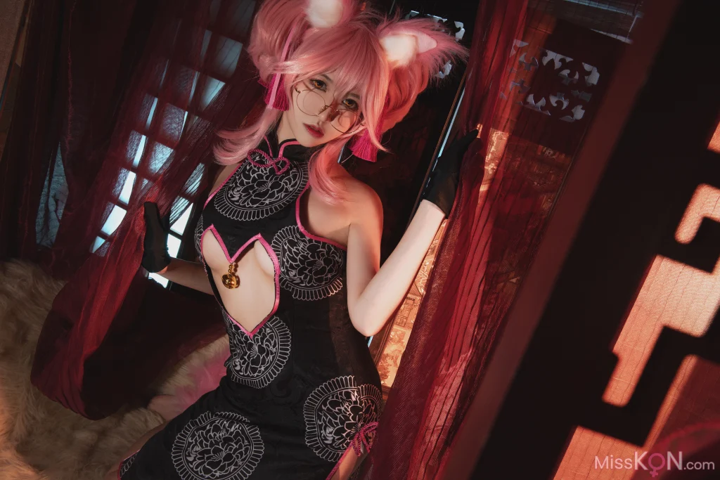 Coser@亚马逊鲶鱼: FGO 玉藻前旗袍 (10 photos)