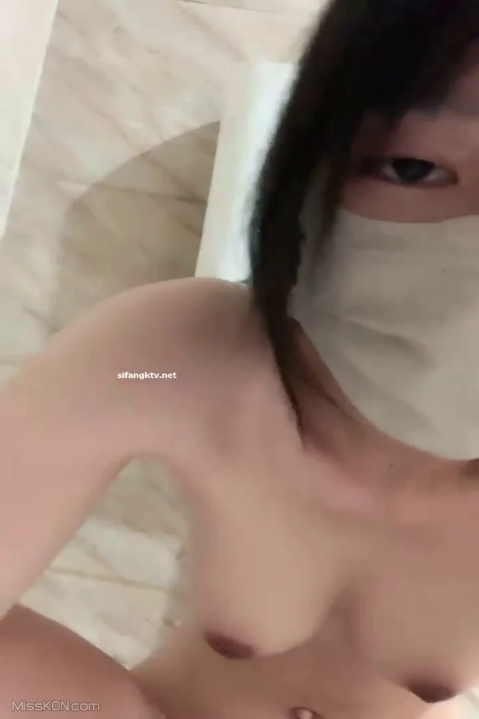 [OtherXXX] 大屁股猪猪: 清纯校花下海 身材简直太棒了 #01 (30 photos + 3 videos)