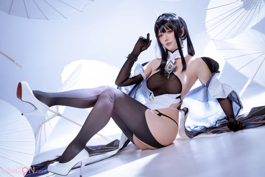 Coser@星之迟迟Hoshilily: 碧蓝航线 镇海改 (44 photos)