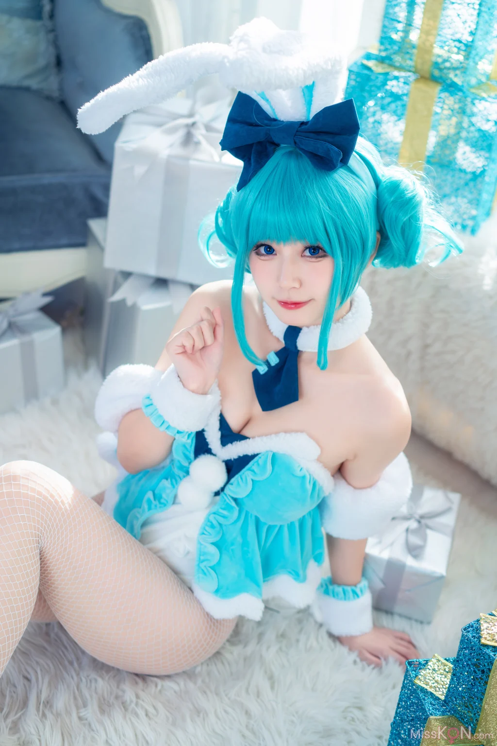Coser@猫大人: 初音白兔×猫大人 (24 photos)