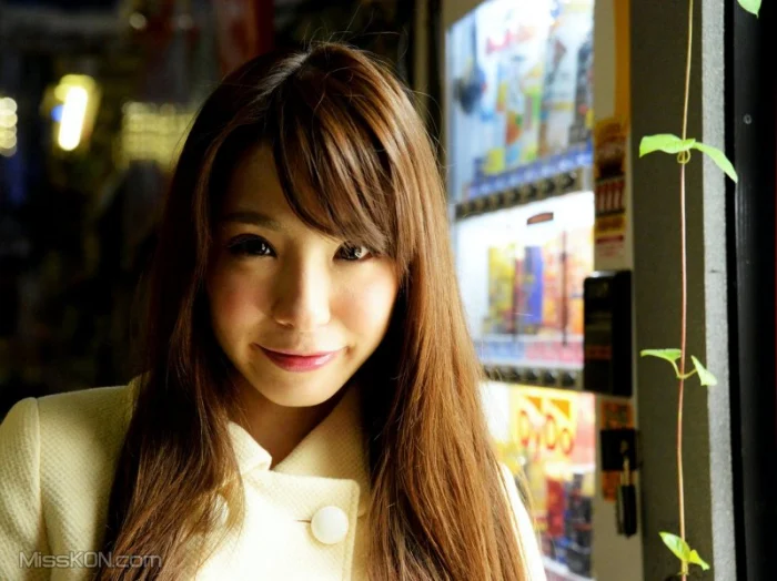 [JP] Mai Kawase (川瀬麻衣): NUDE PHOTO BOOK 080 綺麗でカッコイイヌード写真集 (64 photos)