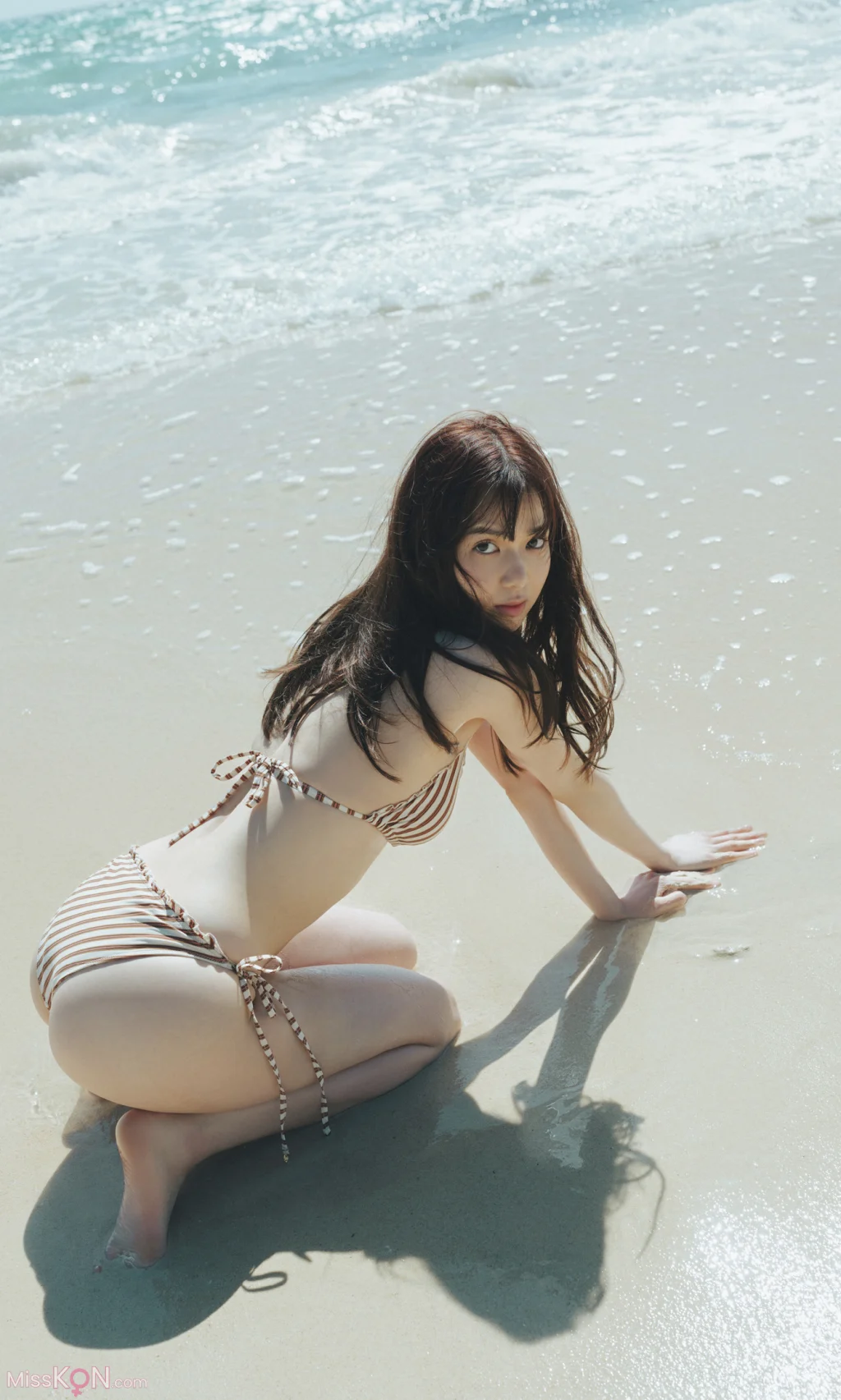 [JP] Riko Matsudaira (松平璃子): 【週プレ プラス！】アザーカットデジタル写真集 「バズる美脚、美尻。～prologue～」 (38 photos)