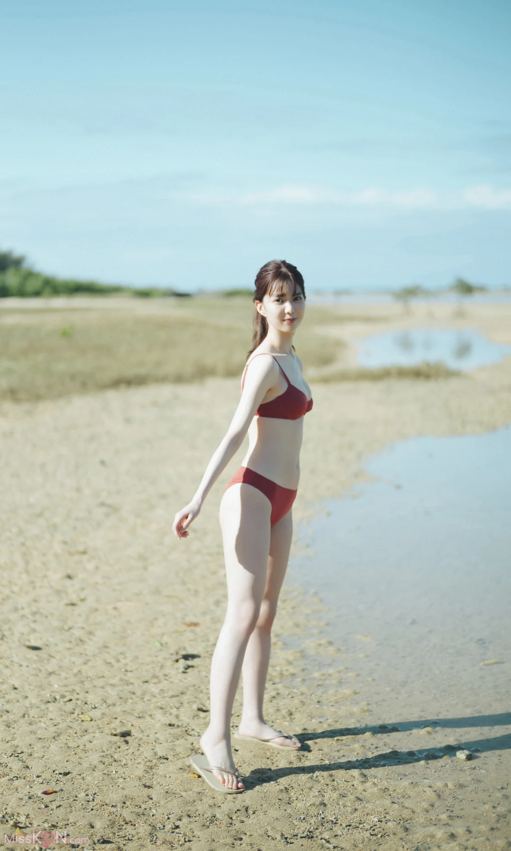 [JP] Riko Matsudaira (松平璃子): 【週プレ プラス！】アザーカットデジタル写真集 「バズる美脚、美尻。～prologue～」 (38 photos) – Page 2