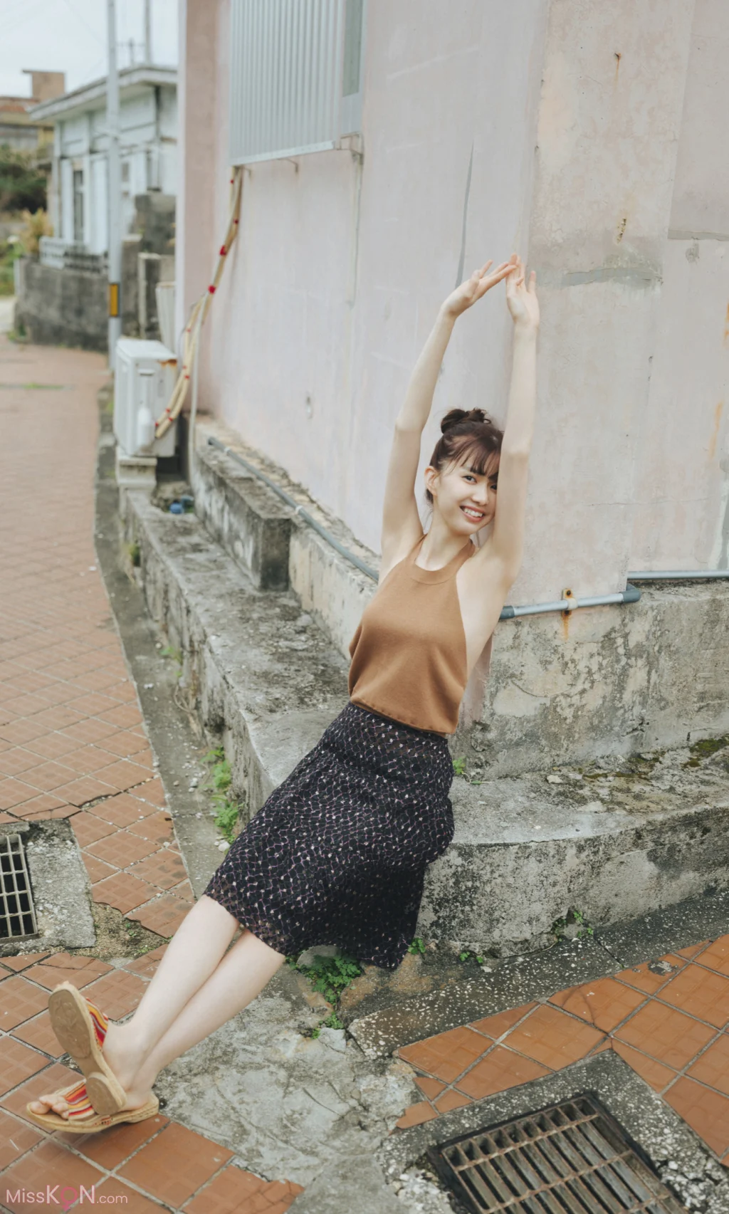 [JP] Riko Matsudaira (松平璃子): 【週プレ プラス！】アザーカットデジタル写真集 「バズる美脚、美尻。～prologue～」 (38 photos) – Page 2