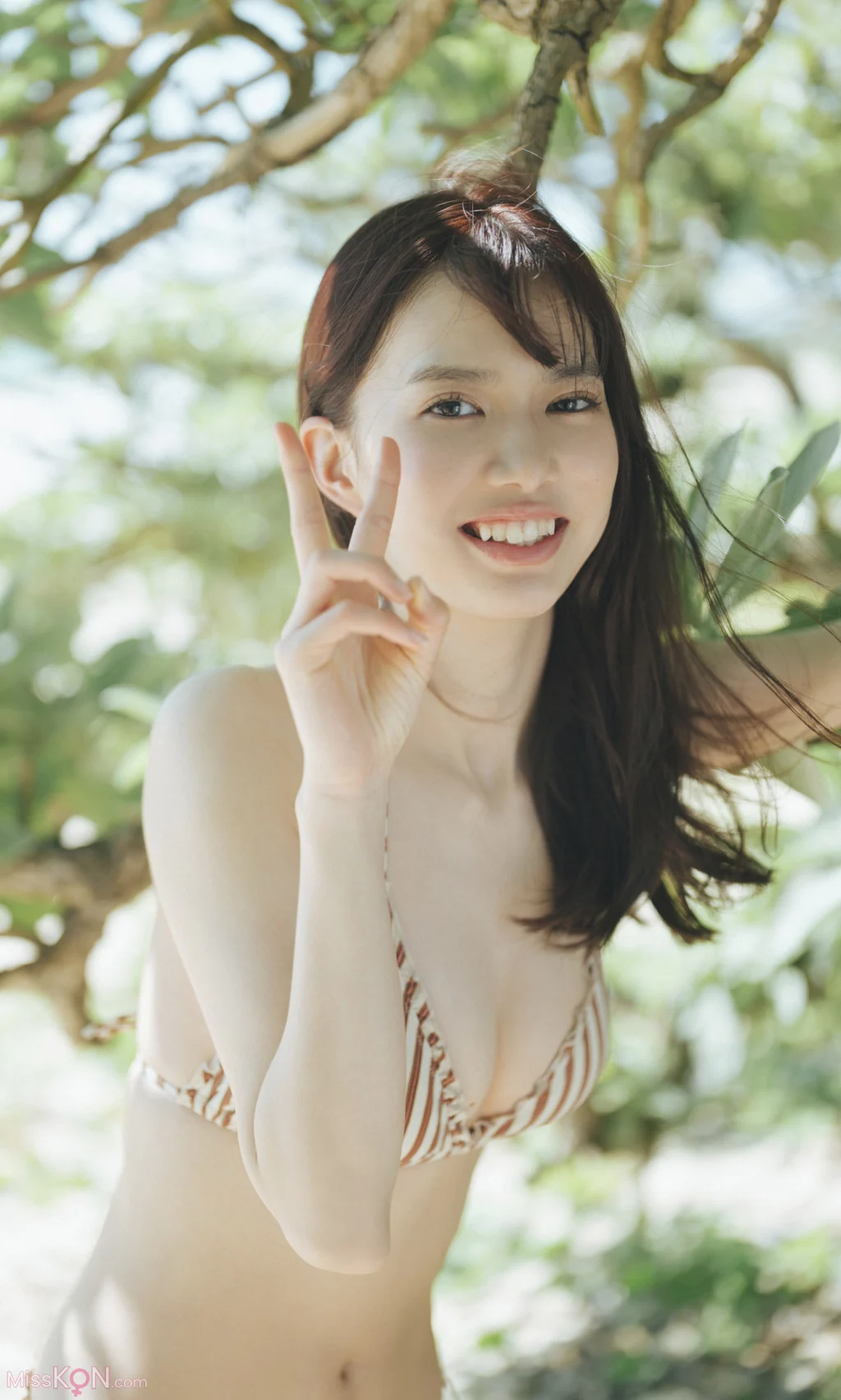 [JP] Riko Matsudaira (松平璃子): 【週プレ プラス！】アザーカットデジタル写真集 「バズる美脚、美尻。～prologue～」 (38 photos) – Page 2