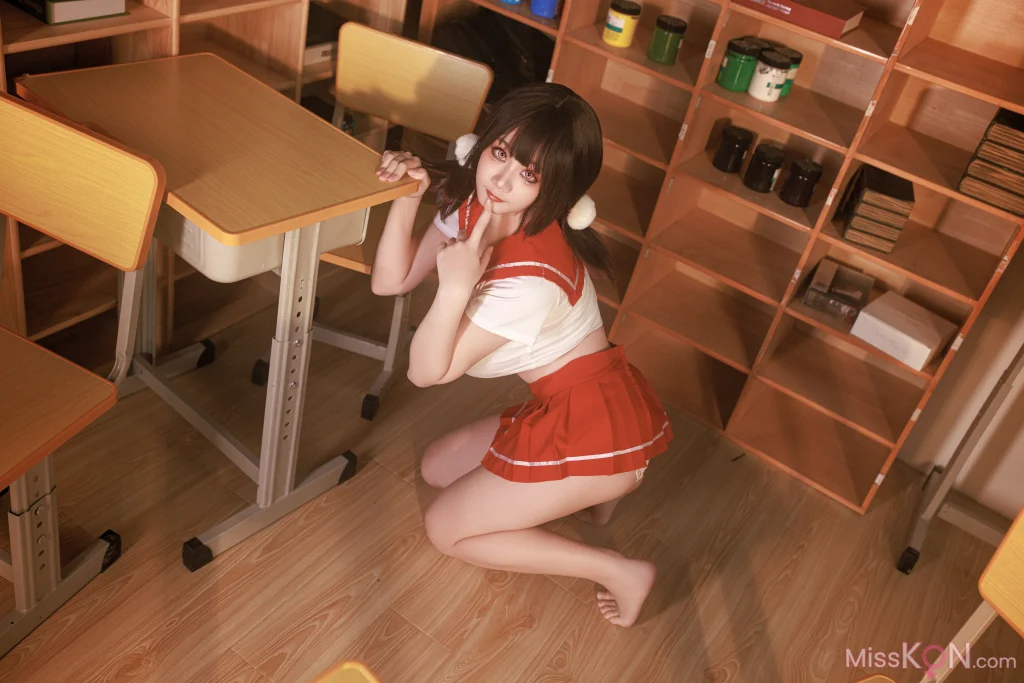 Coser@阿雪雪: 课间小憩 (83 photos + 3 videos)