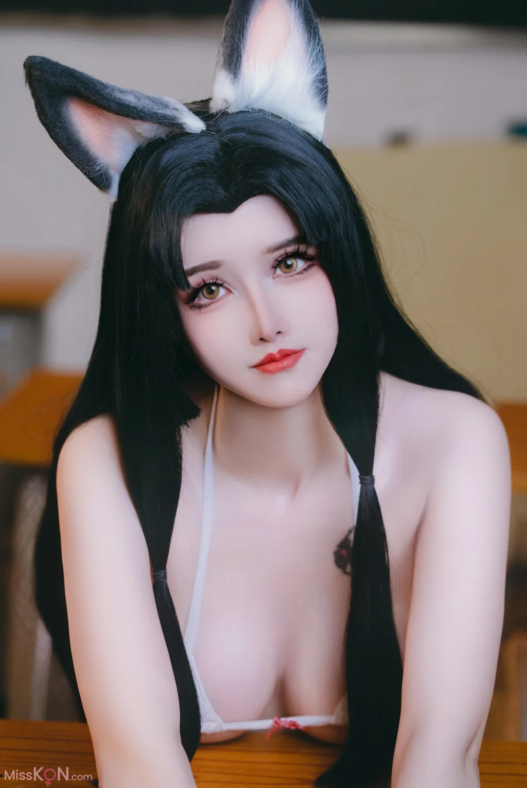 Coser@鹿八岁: 给胡桃的小小惩罚 (66 photos + 1 video) – Page 2