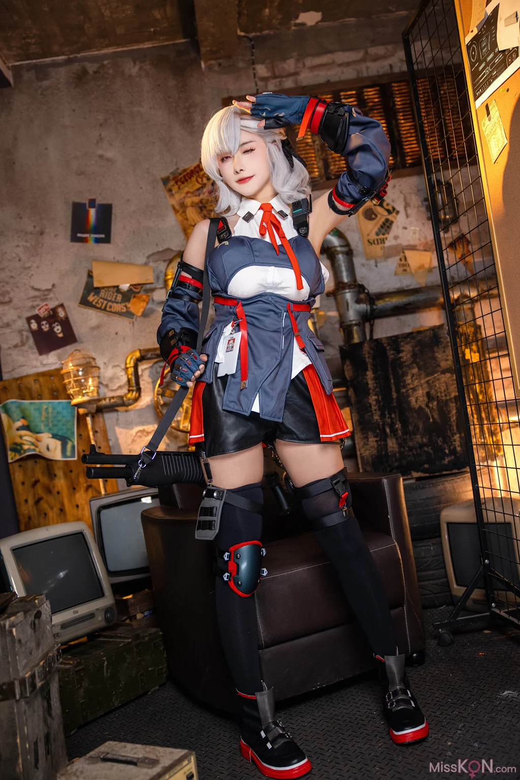 Coser@Momoko葵葵: 塞布丽娜 (9 photos)