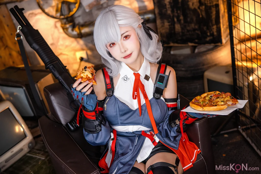 Coser@Momoko葵葵: 塞布丽娜 (9 photos)