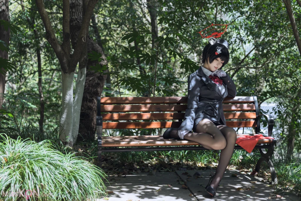 Coser@矢量鱼: 蔚蓝档案 椿 黑丝导游 (32 photos) – Page 2