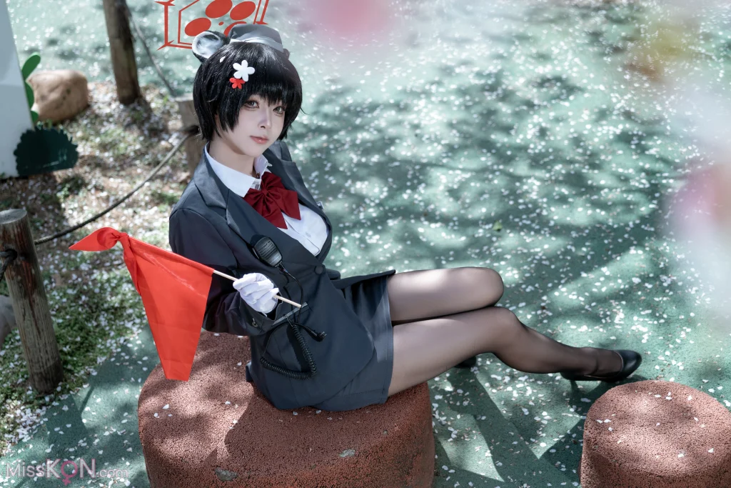 Coser@矢量鱼: 蔚蓝档案 椿 黑丝导游 (32 photos) – Page 2