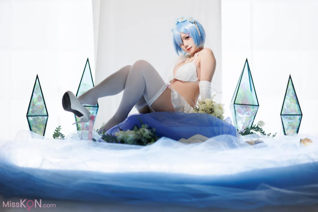Coser@樱落酱w: 从零开始的异世界生活 蕾姆花嫁 (25 photos)