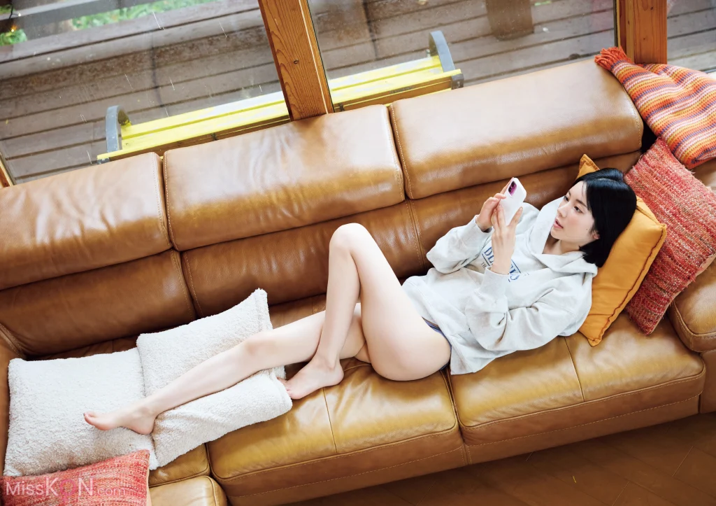 [JP] Karen Kaede (楓カレン): 【電子版限定アザーカット付】写真集 カレンと行く北海道旅行二泊三日 (143 photos) – Page 2