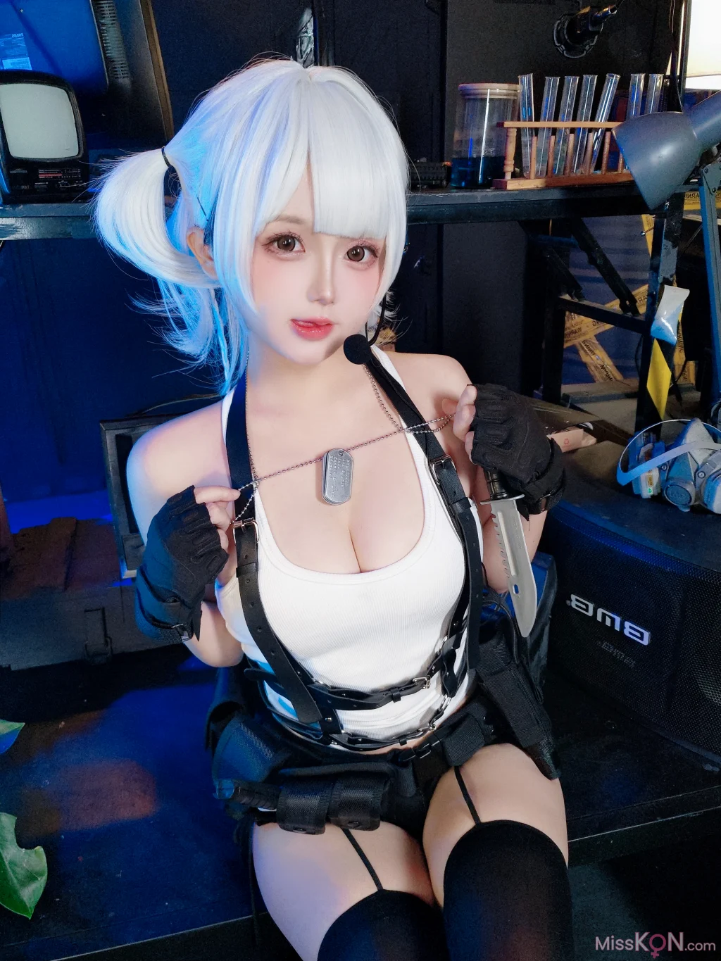 Coser@日奈娇: 代号007 (166 photos + 5 videos)