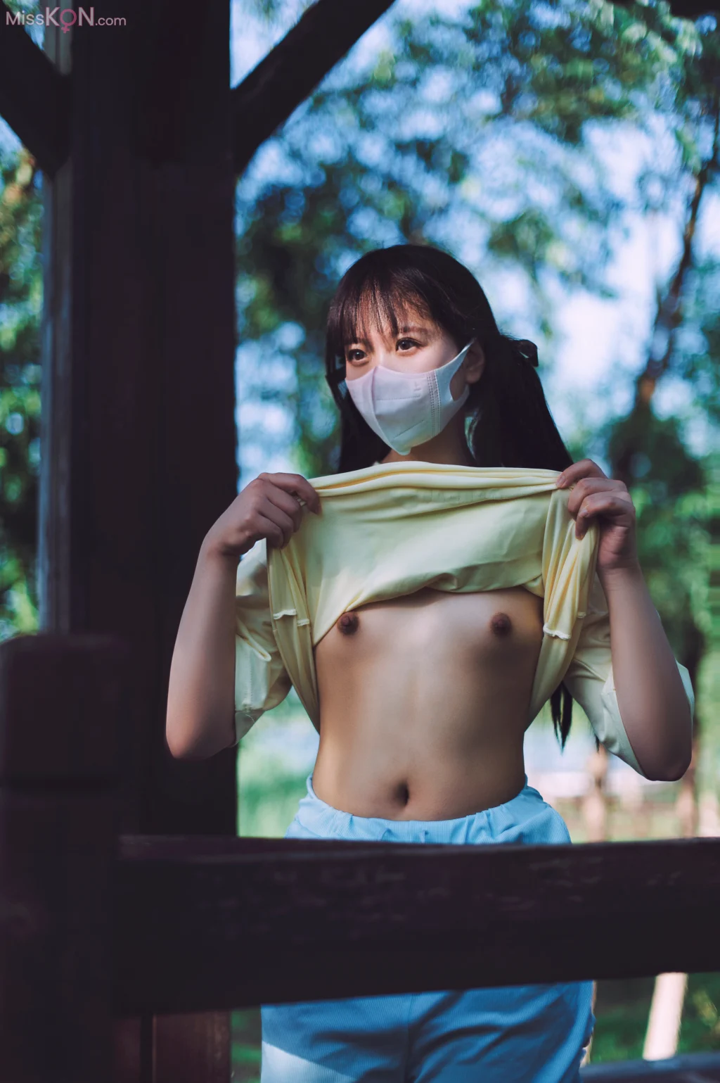 [Private Photoshoot] 爱喝奶茶的兔子: 泡沫之夏8K露出日记 (53 photos)