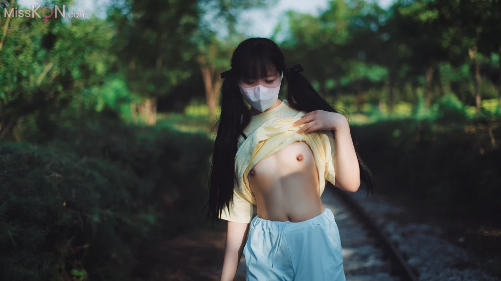 [Private Photoshoot] 爱喝奶茶的兔子: 泡沫之夏8K露出日记 (53 photos) – Page 3