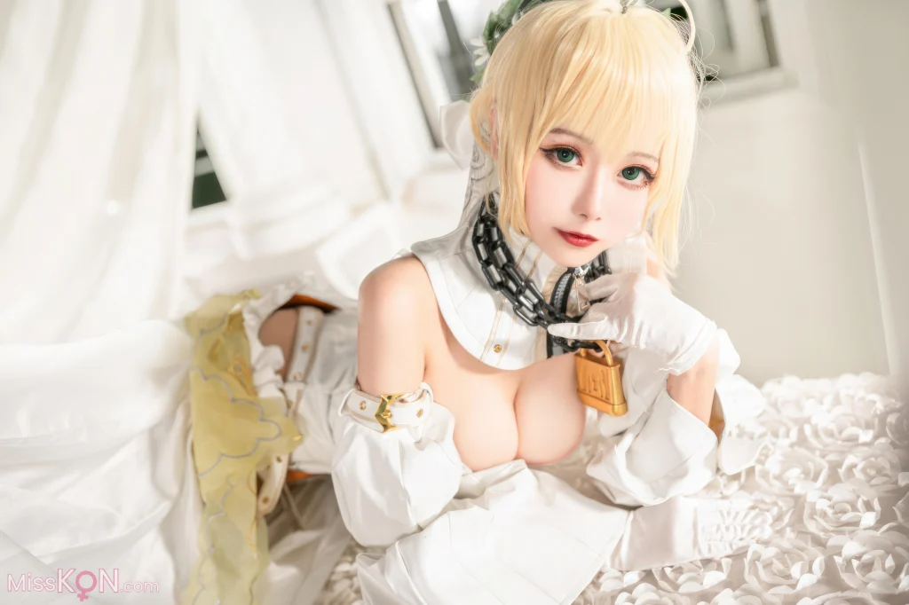 Coser@Momoko葵葵: FGO 尼禄 (13 photos)