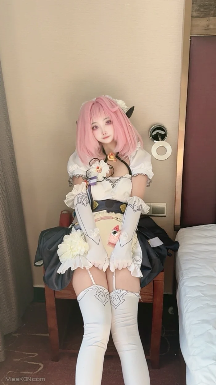 Coser@香草奶喵: 爱莉希雅女仆 (93 photos + 29 videos) – Page 3